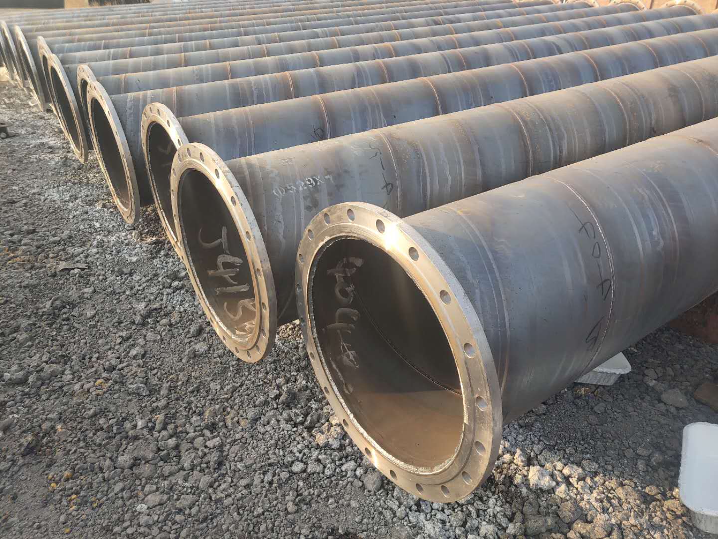 ���m�B��䓹�